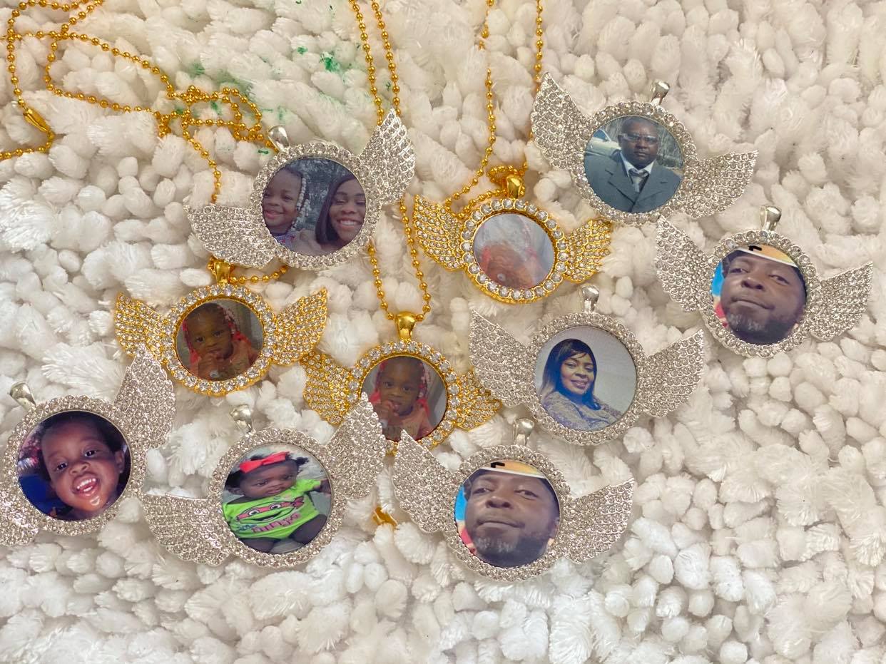 MEMORY NECKLACE THAT I DO WITH PICTURE